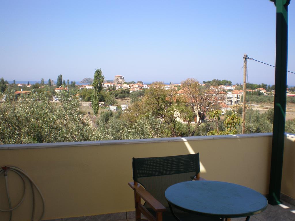 Vasiliki Studios Петра Экстерьер фото